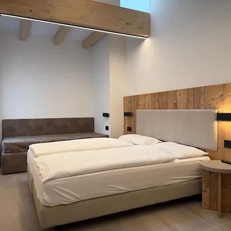 Liz Hotel & Apartments-3